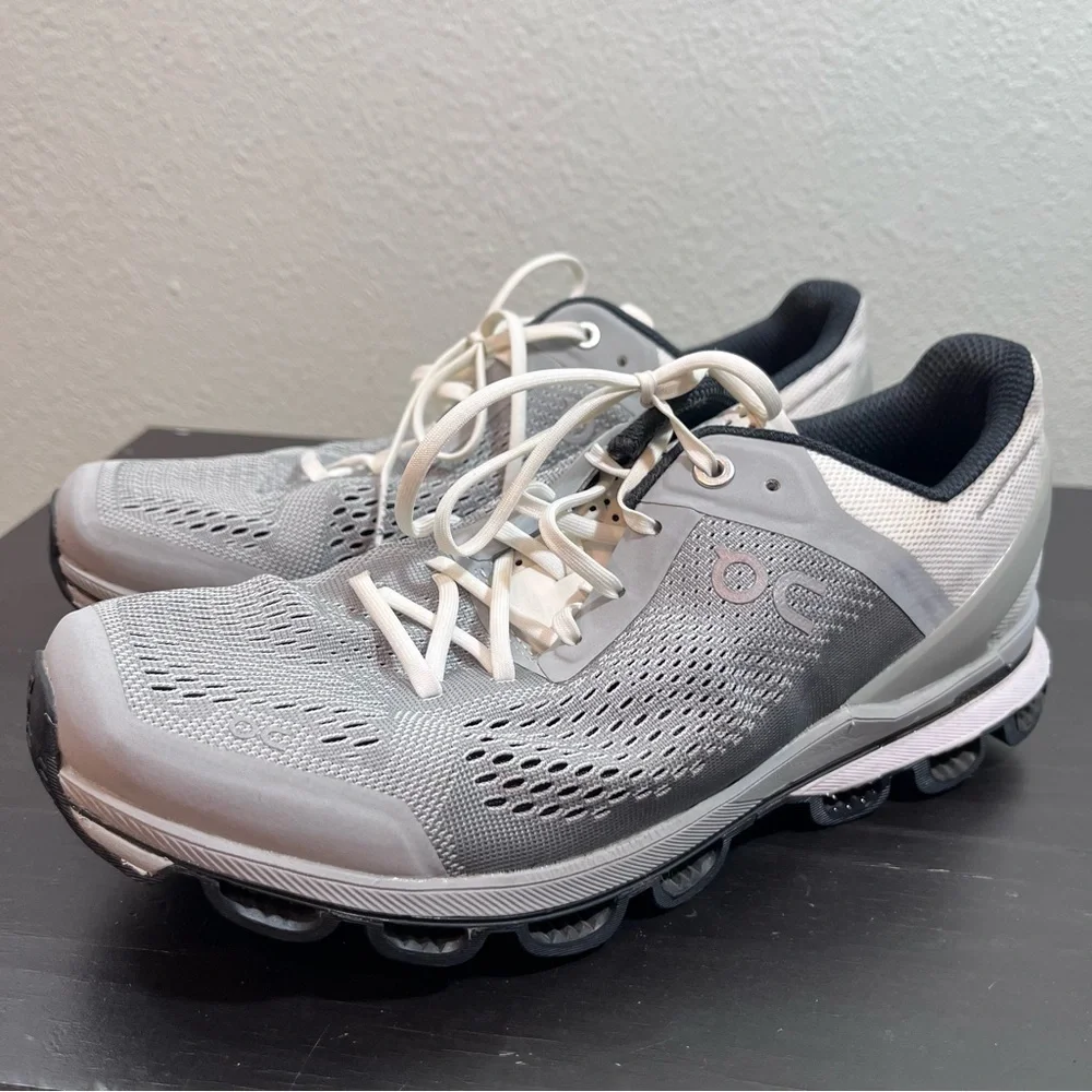 ON Running Cloudsurfer Men's US 7 Gray White Running Shoes Sneakers CloudTec - Picture 2 of 13